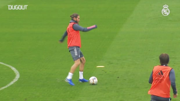 Pressing and games on reduced-size pitches during Real Madrid's training